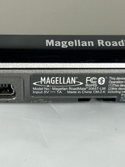 Magellan RoadMate 3065T-LM Commuter GPS With Car Charger Cable