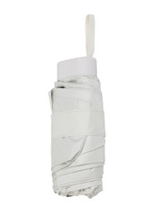 Easy to Use Sunscreen Umbrella with Robust Construction and Portability