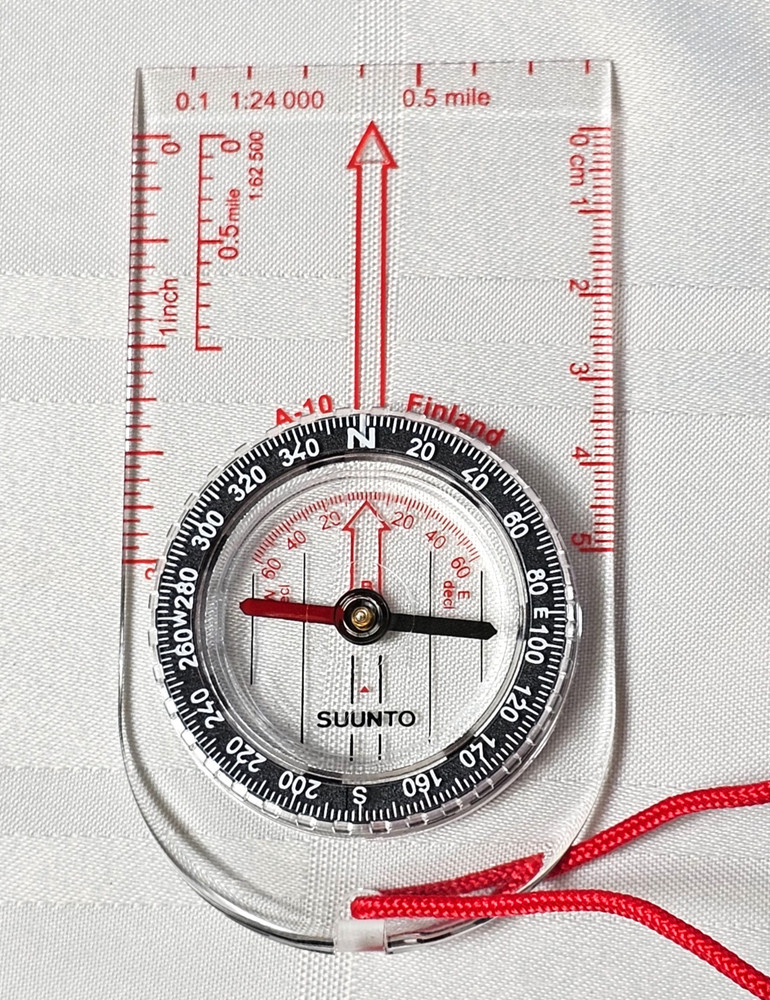SUUNTO FIELD COMPASS A-10 A10 PARTNER II FINLAND HIKING NAVIGATION SCOUTS A 10