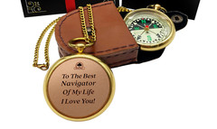NEW OAKWAY Navigator’s Compass – Mens in leather case w/chain