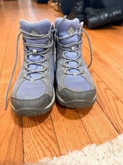 Columbia Women’s Hiking Boots Size 7 Gray purple Techlite