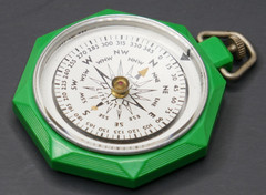 Taylor LITENITE Bakelite Plastic Pocket Compass 2″ vintage DECO RETRO GREEN!!