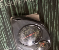 Natural Wonders Four Scale Map Measure and Mini Compass Attached Key Ring 3x2in