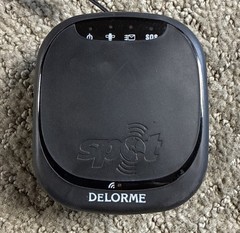 DeLorme Earthmate PN-60w Handheld w SPOT 5 DVD Maps Case Cords In Original Box