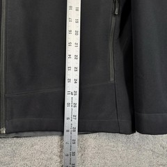Mountain Hardwear Black Softshell Jacket with Perlo Patch Large