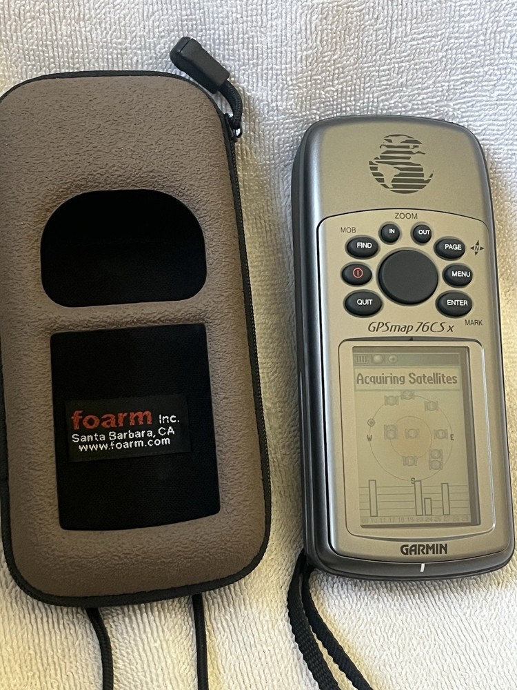 Garmin GPS Map 76CS X W Carry Case -works Euc