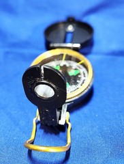 ENGINEER / BOY SCOUT DIRECTIONAL COMPASS