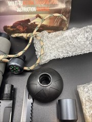 Vintage Duck Hunter Pattern Multi Function Tactical Trekking Pole Kit (New)