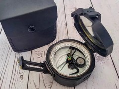 100% Working Brass Brunton Pocket Vintage Compass With Leather Case.
