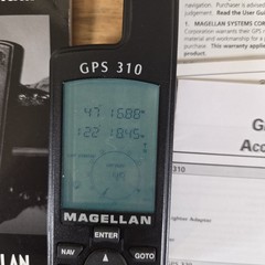 Magellan GPS 310 Handheld W/ Original Box And Manual *TESTED*