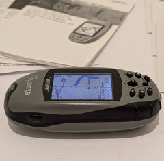 Magellan eXplorist 500LE Handheld GPS Rechargeable Geocaching Hiking Boating