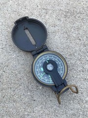 Vintage 1960’s Engineer Lensatic Compass – Made in Japan