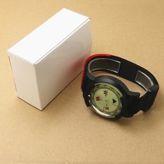 Magnet Equipped Diving For Compass with Glow in Dark and Adjustable Wrist Strap