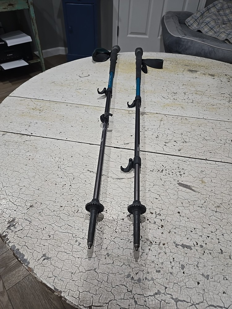 Cascade Mountain Tech Carbon Trekking Poles