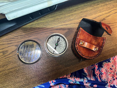 NEW $60 ROSS LONDON 1920 COMPASS W/LEATHER POUCH THOREAU QUOTE
