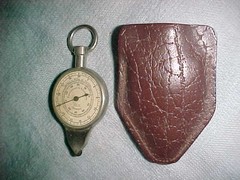 SELSI OPISOMETER – MAP READING TOOL and COMPASS – LEATHER POCKET POUCH