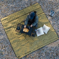 Large Picnic Blanket 200CM Soft Snowflake Velvet Ideal for Beach and Camping
