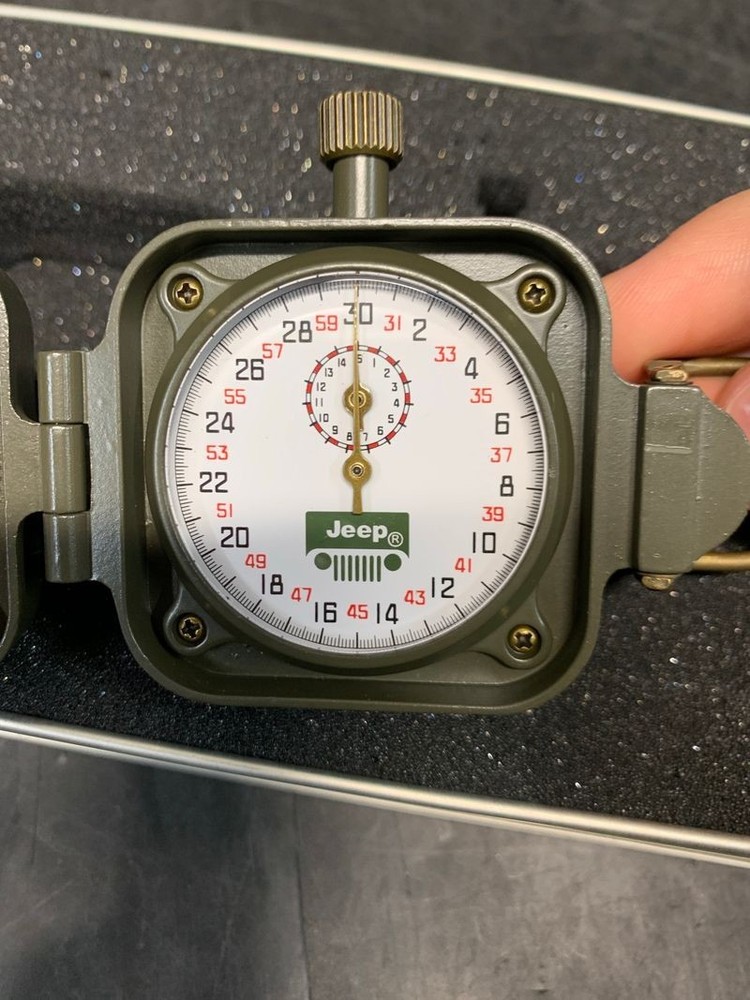 Jeep Promo Compass & Analog Stopwatch Gift Set Olive Drab w/ Original Tin – RUNS