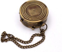 Vintage Brass Compass with Engraved Quote – “Go Confidently in The Direction of
