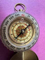 Portable Compass Fluorescence Flip Open Compass Brass