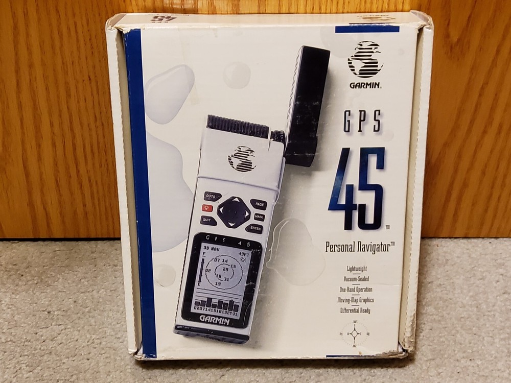 Garmin GPS 45 GPS45 Handheld Personal Navigator Bundle Case Charger Holder
