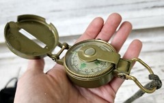 Vintage Engineer Directional Compass
