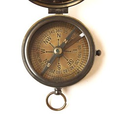 Vintage Brass Compass w/ 100-Year Calendar – Classic Navigation Tool