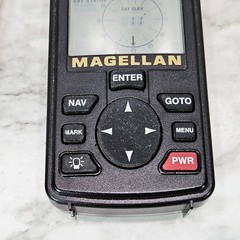 Magellan GPS Pioneer Satellite Navigator w/Box Manual Tested Vintage 2AA