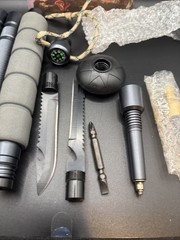Vintage Duck Hunter Pattern Multi Function Tactical Trekking Pole Kit (New)