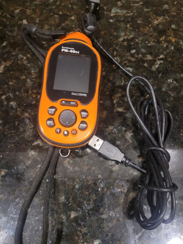 GPS Delorme Earthmate PN-40 Color Screen 1GB Memory Handheld Navigation