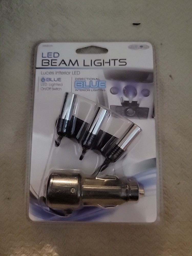 Custom Accessories 25204 Triple Beam Light, Auto Travel Type, 12Vdc