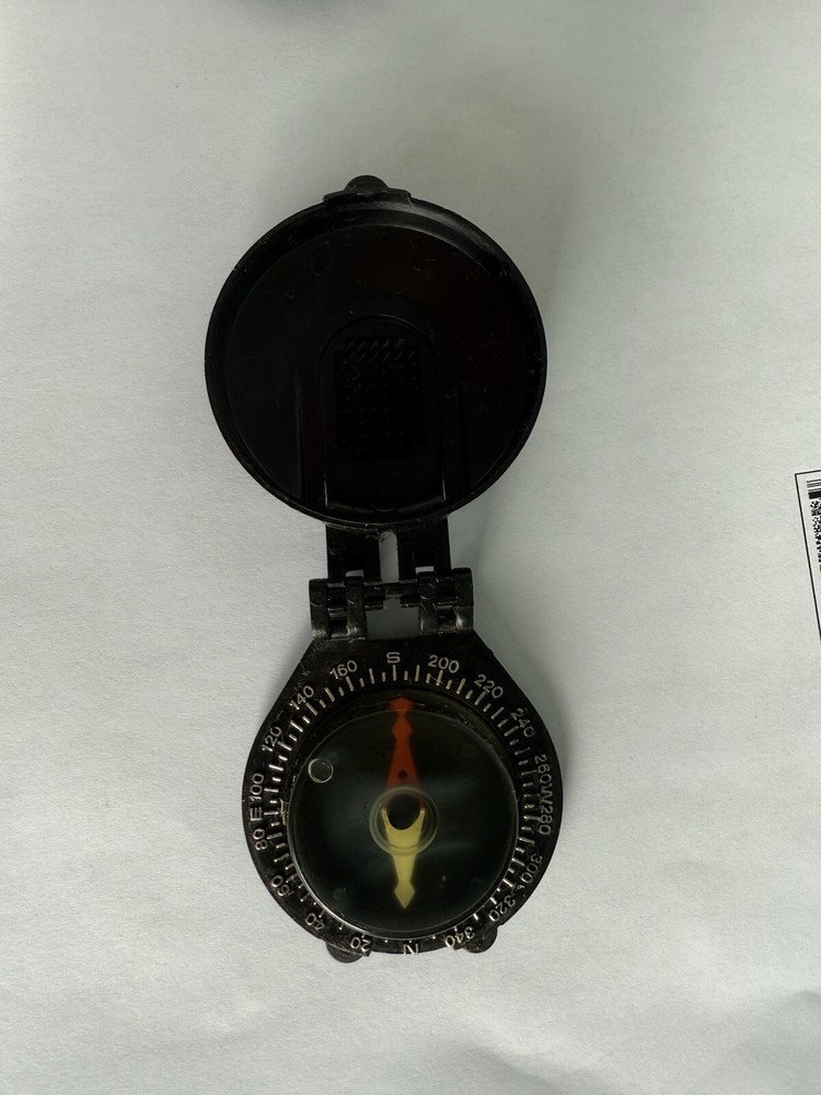 RARE VINTAGE – BRUNTON USA POCKET COMPASS TRANSIT 9050