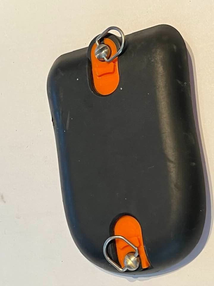 BACK DOOR BATTERY COVER FOR DELORME EARTHMATE PN-40 HANDHELD GPS