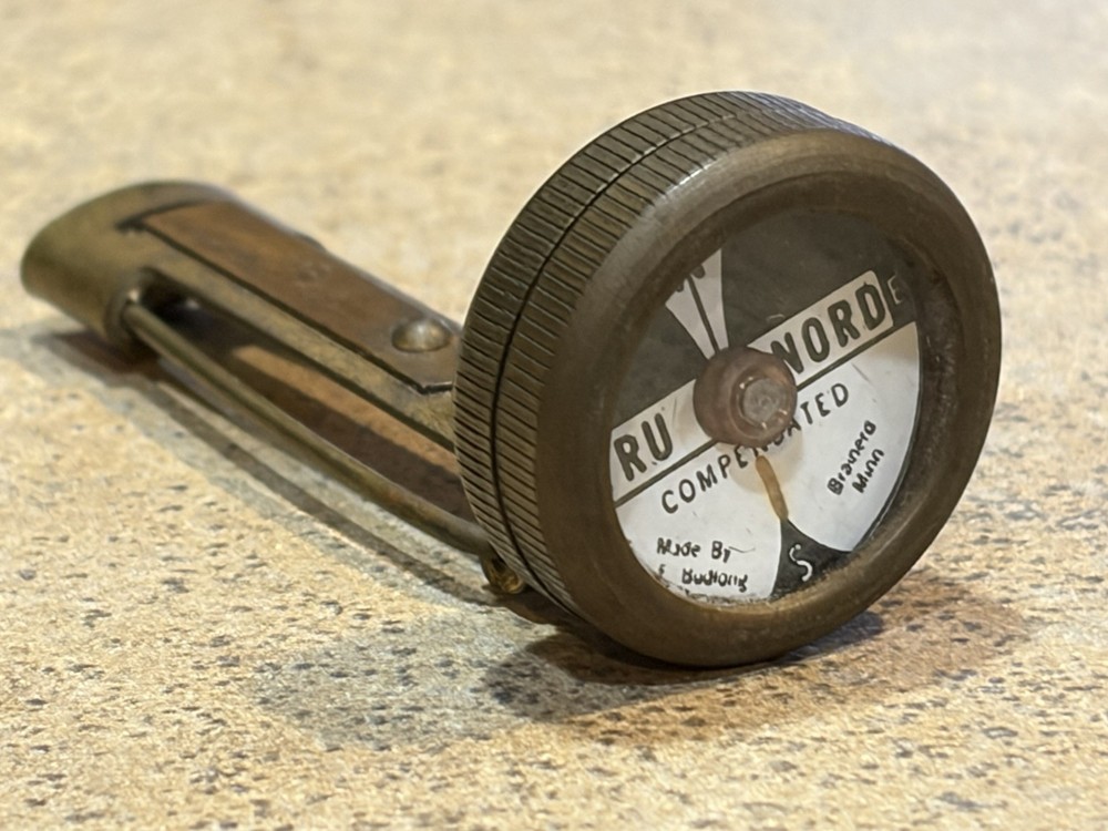 Vintage Brass Tru Nord Compensated Compass With Locking PinClip Brainerd MN