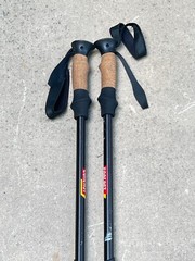 Set of Cone East Trekking Poles 100-135CM ..39