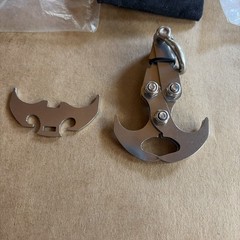 2 Stainless Steel 4-Claw Folding Hook – Hiking, Camping, Backpack Fix – New