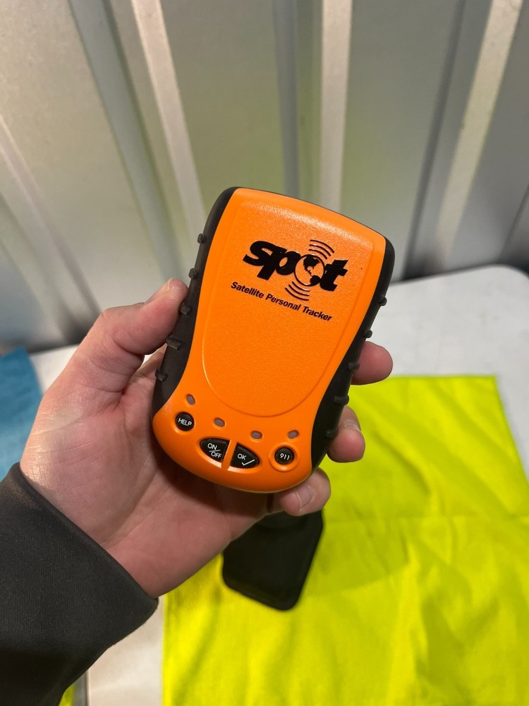 SPOT Satellite Personal Tracker Orange GPS Messenger w Case Tested
