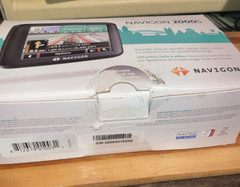 Navigon 2000S Portable GPS Navigation System w/ mount Bracket and Plate Easy NIB