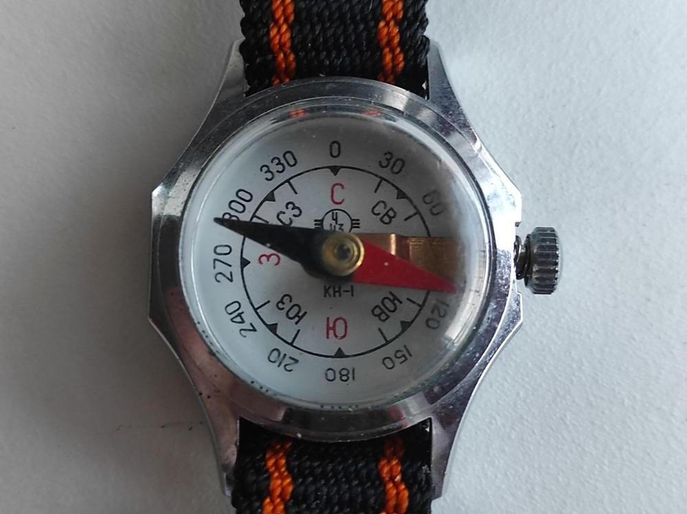 Vintage Original Soviet Wrist Military Tourist Compass USSR 1970-80’s