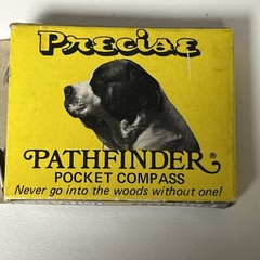 Vintage Precise Pathfinder Pocket Compass w Box Made in Japan Model 23206