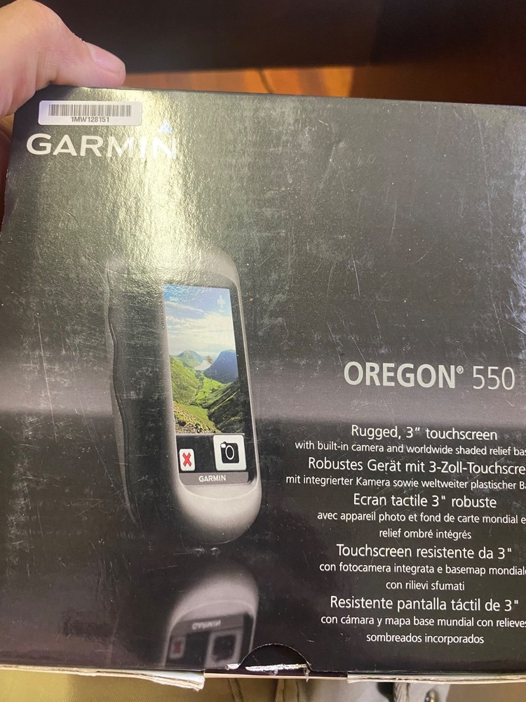 Garmin Oregon 550 Handheld GPS Bundle with 4Gb memory Card Free Shipping