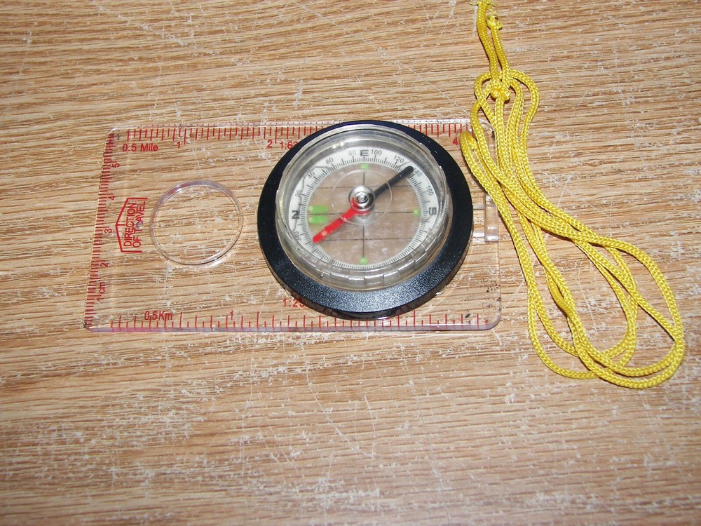 MAP COMPASS-.—FREE SHIPPING!