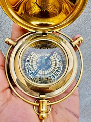 **Golden Alethiometer Compass Prop – His Dark Materials Replica Symbol Reader