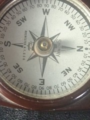 VTG or Antique Taylor Showay compass in Bakelite case Made USA