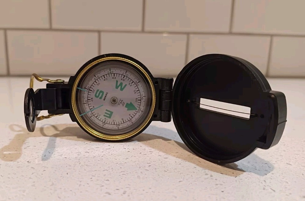 Vintage Engineer Lensatic Military Style Compass – Taiwan – Clean