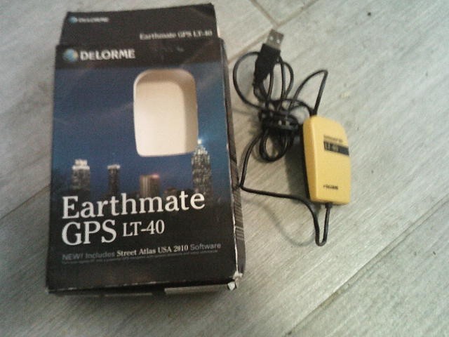 delorme lt-40 gps earthmate untested with box