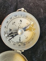 NYMA Vintage PIC military Compass Lock Direction Arrow Made in Germany 9d68