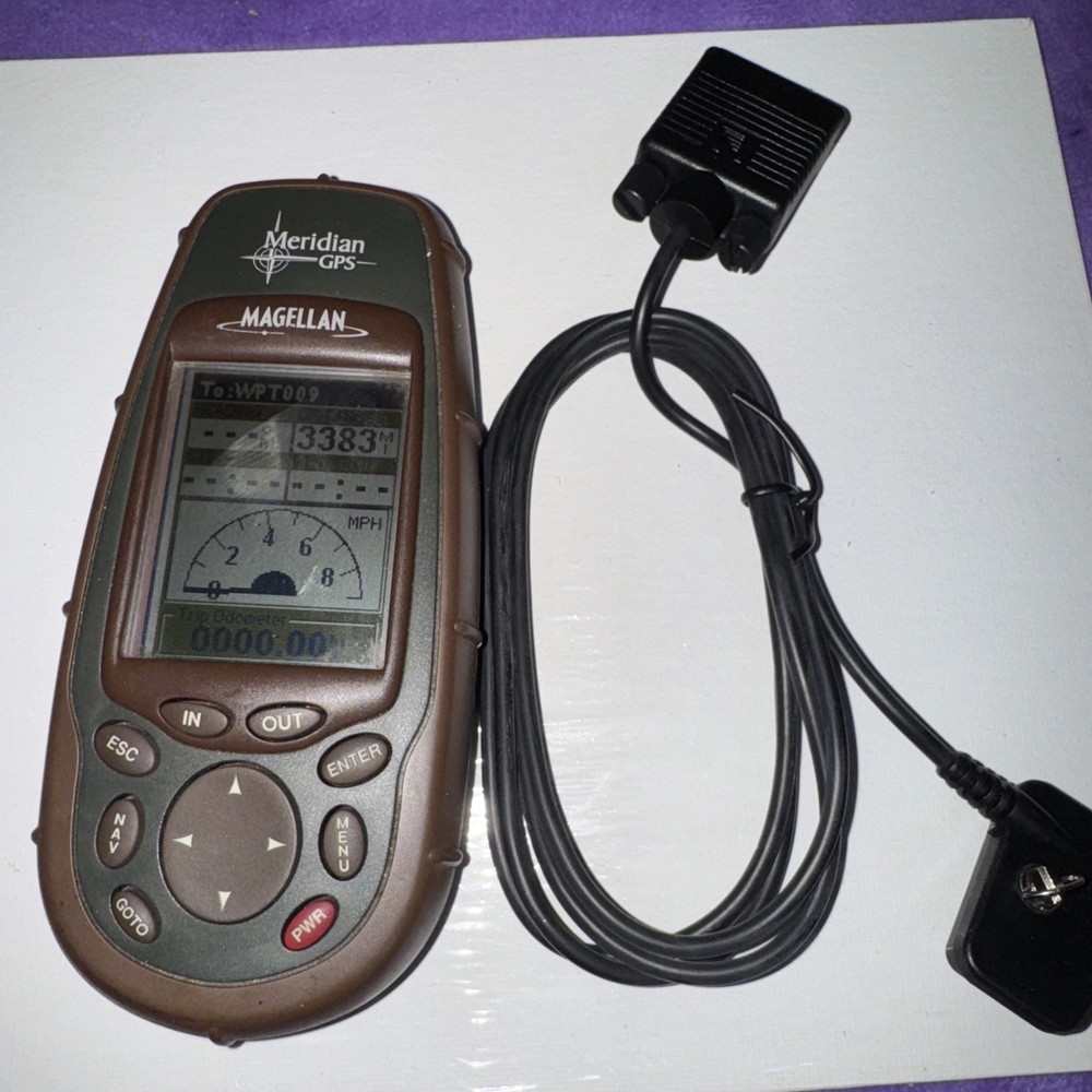 Magellan Meridian Hand-Held Mobile GPS Receiver Bundle TESTED