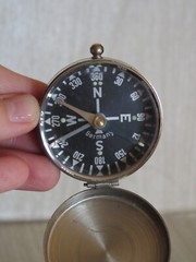 VTG German Made Field Pocket Compass WWII Era?? Silver Tone Metal READ