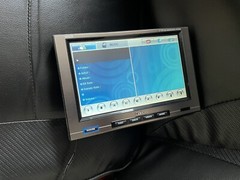 Clarion N.I.C.E. Portable 7″ Screen USB 2.0/1.1 MP3 Player In-Car GPS Navigator